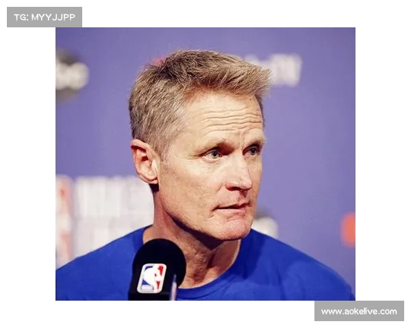 科尔-坎贝尔与朱利安-杜兰维尔因纪律问题被多特蒙德外租